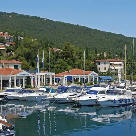 In With Sea View, Terrace, Wi-fi * Ičići