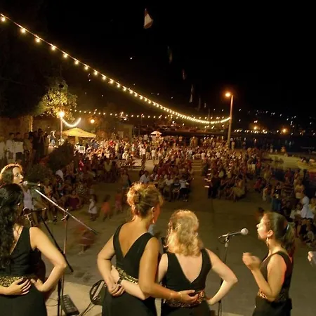 In With Sea View, Terrace, Wi-fi Apartment