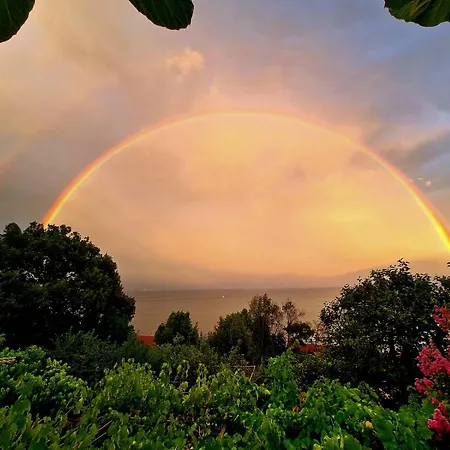Apartment In With Sea View, Terrace, Wi-fi