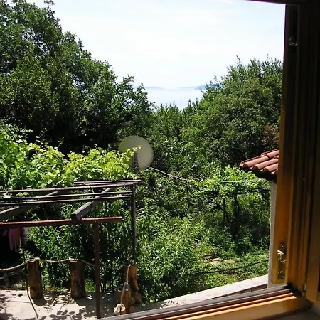 In With Sea View, Terrace, Wi-fi * Ičići