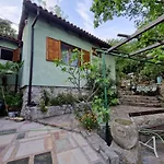Apartament In With Sea View, Terrace, Wi-fi