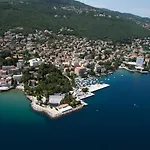In With Sea View, Terrace, Wi-fi Apartament