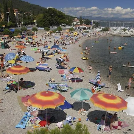 Apartman In With Sea View, Terrace, Wi-fi *