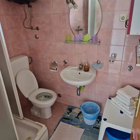 In With Sea View, Terrace, Wi-fi Apartman