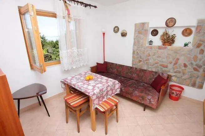 In With Sea View, Terrace, Wi-fi Apartmán Ičići